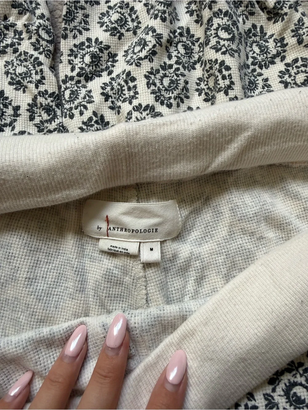 Anthropologie Women’s Cream and Black Pattern Pajama Set